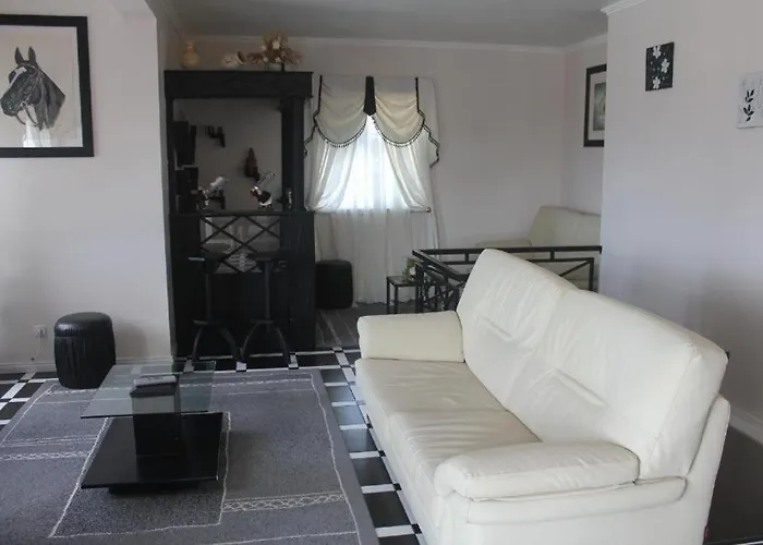 Hostel Moradia Familiar Novavista - T3